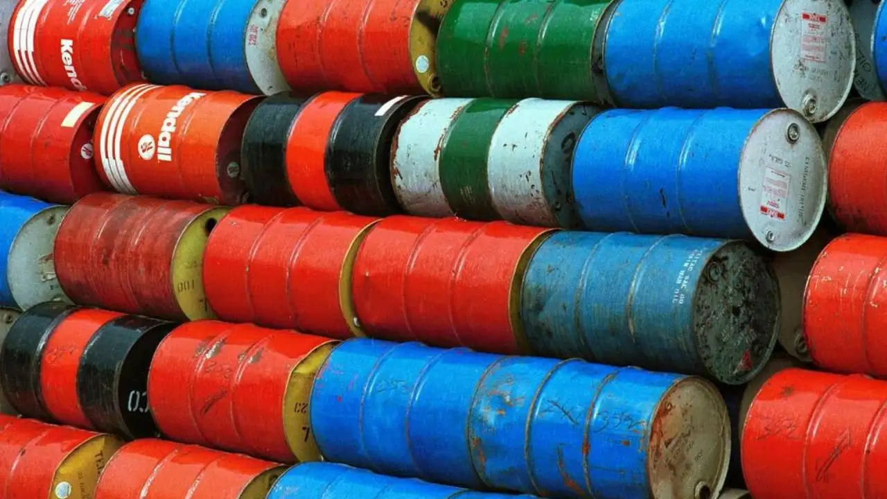 ABD'nin Petrol Stoklarında Ters Köşe: Piyasa Tahminleri Boşa Çıktı